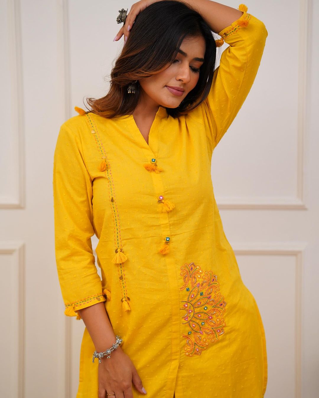 Chic Charm Embroidery Set