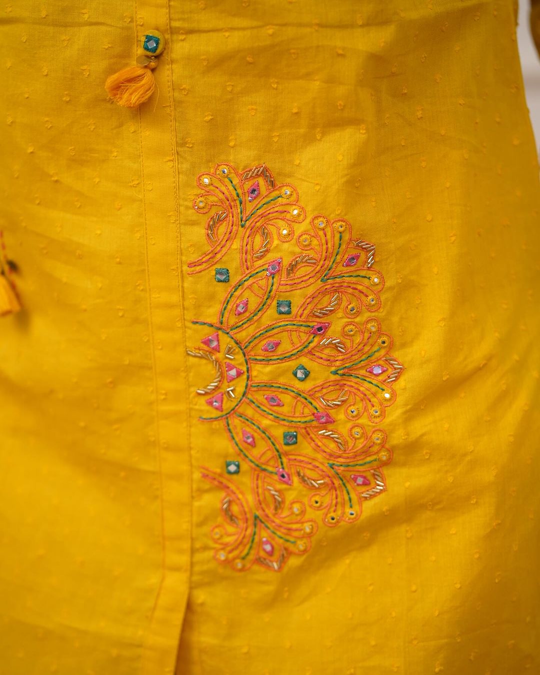 Chic Charm Embroidery Set
