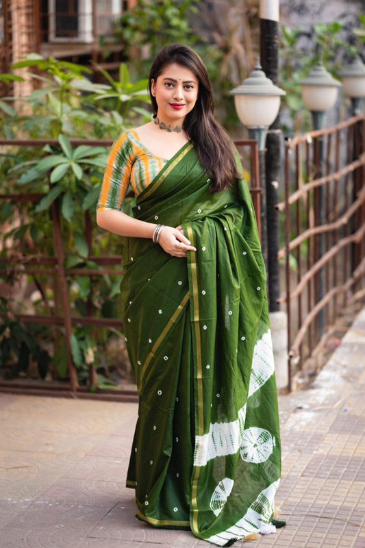 Mehendi Majesty Bandhej Saree