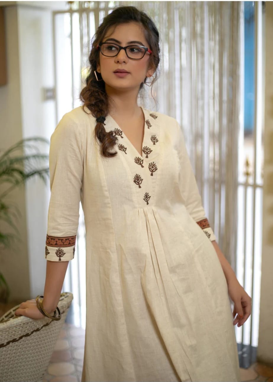 Graceful Off-White Kurta with Embroidered Yoke and Printed Pants