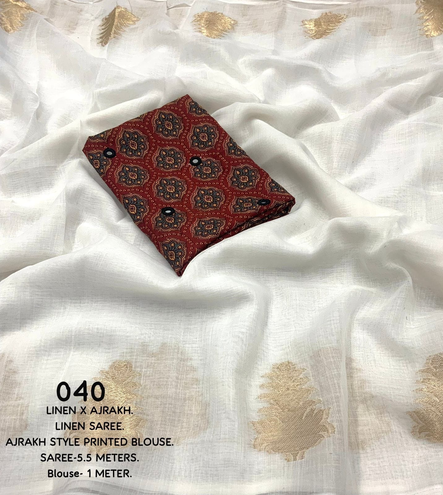 Linen Charm with Leaf Zari