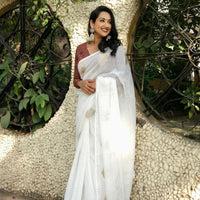 Linen Charm with Leaf Zari