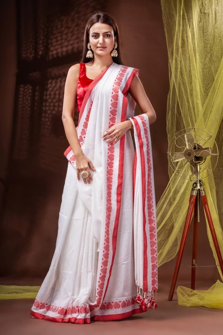 Shwetambara Khadi Cotton Saree