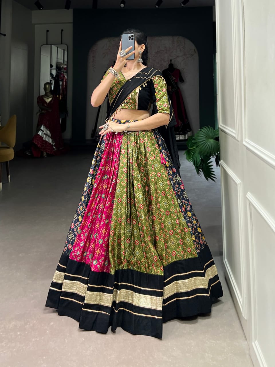 Elegance in Dola Lehenga Set